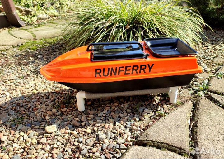 Прикормочный карповый кораблик Ранферри Atom