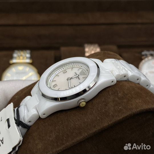 Керамические женские часы Emporio Armani AR1439