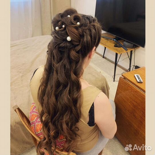 Модель на прическу и макияж, стилист, визажист