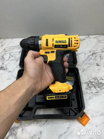 Аккумуляторный шуруповёрт dewalt 26v