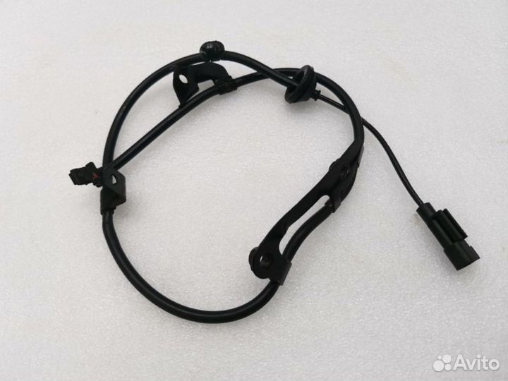 Датчик ABS задний правый Mitsubishi Outlander 3