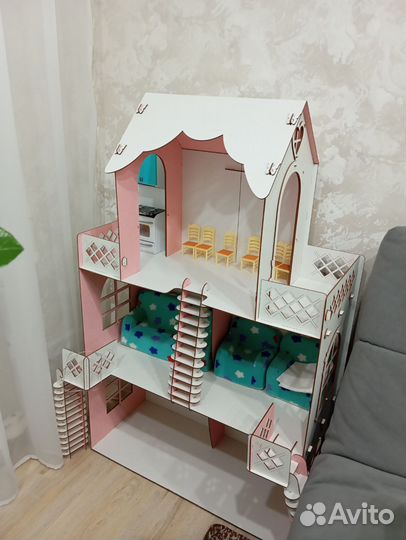 Домик для кукол
