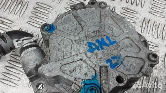 Насос вакуумный audi A6 C6 (AML27KX01)