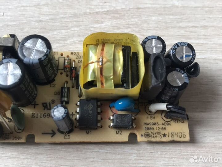 Блок питания 220 5 В на 2 А