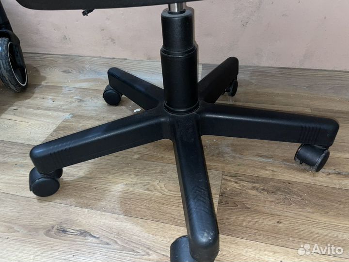 Компьютерное кресло