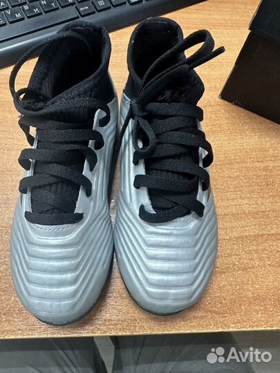 Футзалки adidas predator 28размер