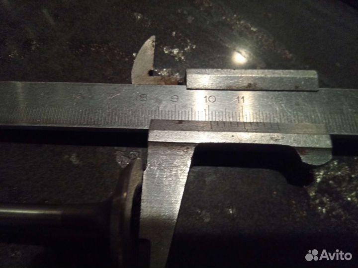 Клапана выпускные 6VD1 Opel Monterey