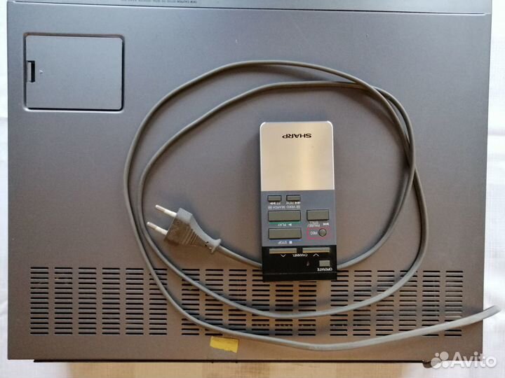 Кассетный видеомагнитофон sharp VC-674. Япония