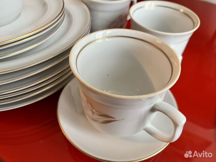 Чашки блюдца тарелки масленка ГДР фарфор
