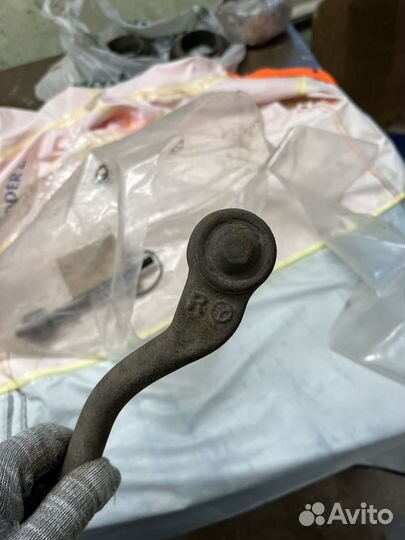 Рулевой наконечник правый w164