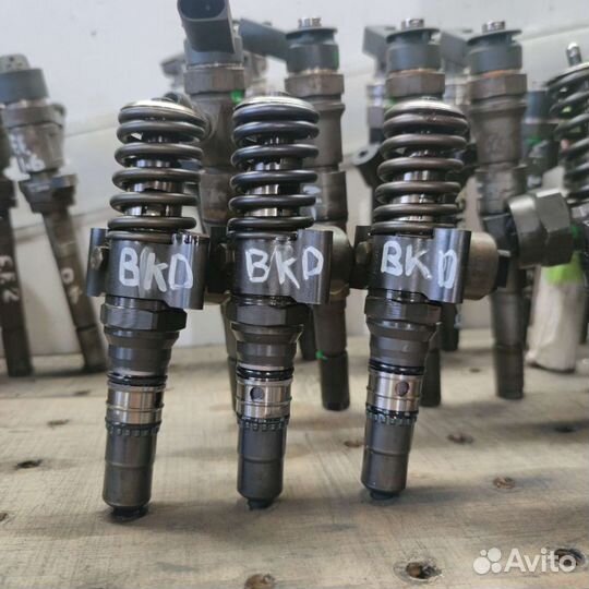 Насос форсунки Audi Volkswagen 2.0 bkd