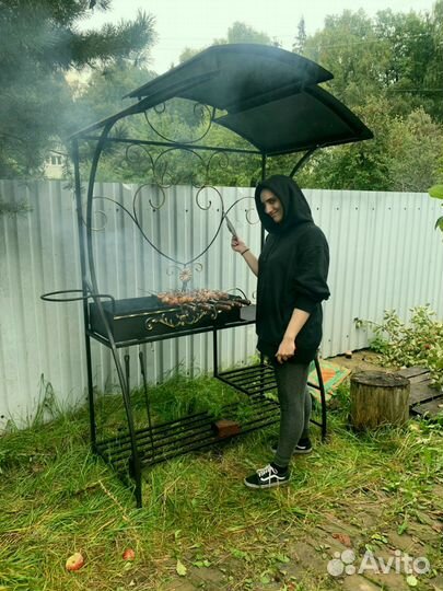 Мангал кованый с крышей