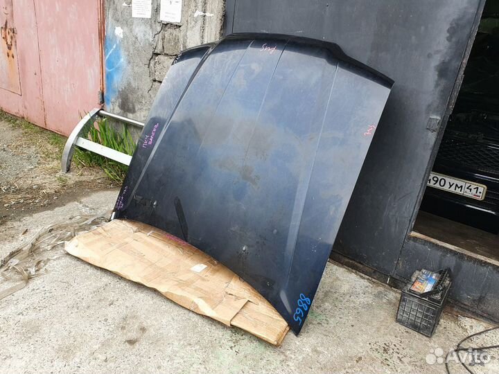 Капот cedric. Gloria 33