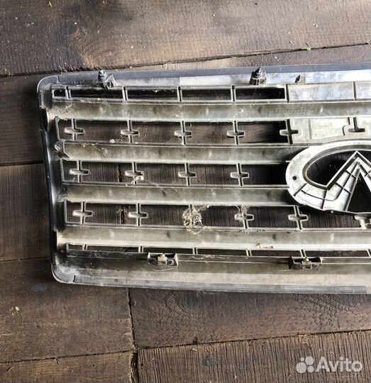 Радиаторная решетка на infiniti