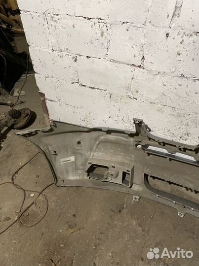 Бампер передний Bmw X3 E83