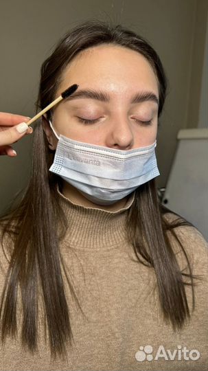 Мастер бровист