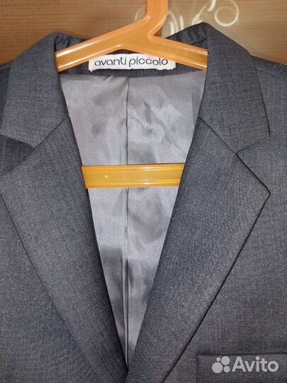 Продам костюм