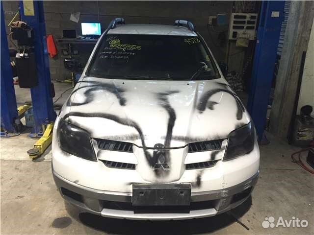 Разбор на запчасти Mitsubishi Outlander