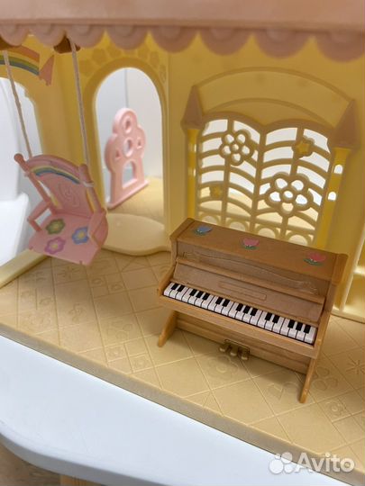 Sylvanian families игровая площадка дворец автобус