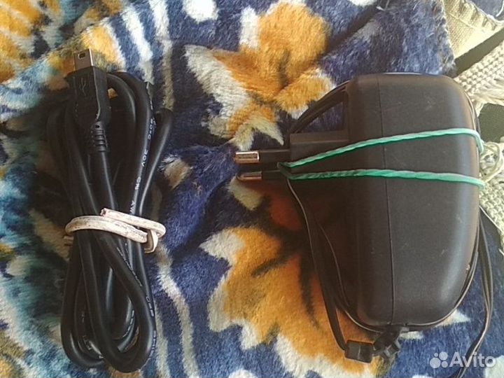 Зарядные устройства на телефон, кабели