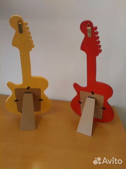 Фоторамка Гитара с вертикальной фотографией