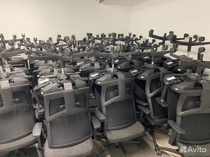 Скупка офисной мебели б/у и компьютерной техники