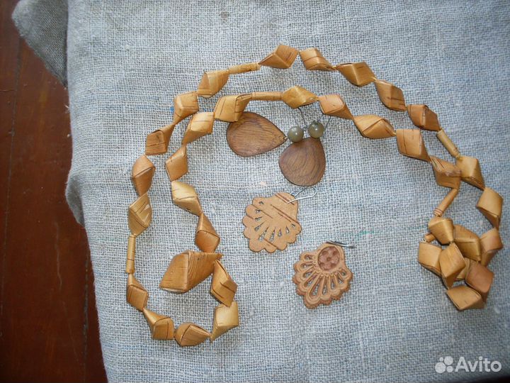 Бусы, серьги из бересты и дерева с нат. камнем