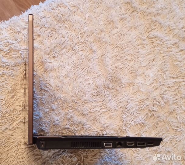 Большой 17.3 дюйма в отл сост игровой i3 2.4ггц