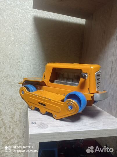 Трактор ГДР