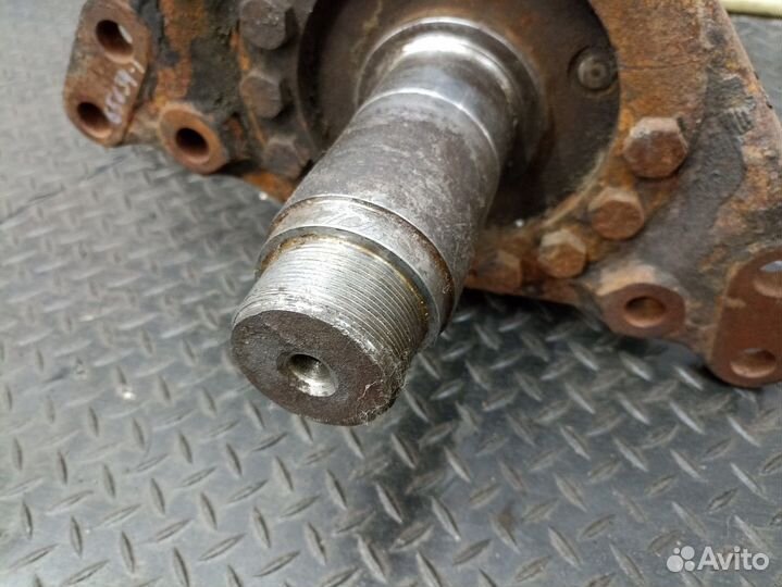 Кулак поворотный левый Iveco Stralis