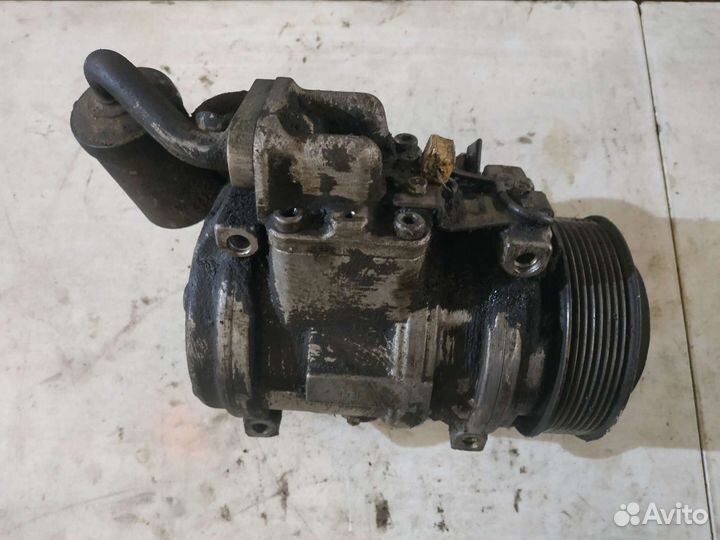 Компрессор кондиционера Mercedes 140