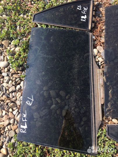 Toyota fielder стекло задней двери форточка