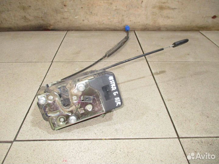 Замок двери передней правой Opel Astra G 1998-2009