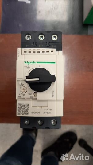 Автомат защиты двигателя 37 - 50A GV3P50 SE. Schn