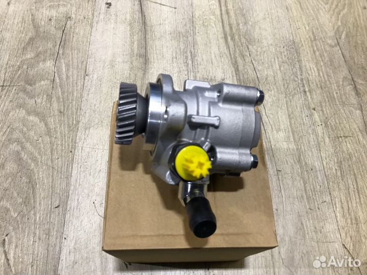 Насос гидроусилителя Toyota Land Cruiser 100
