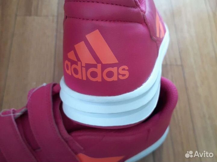 Кроссовки adidas новые р 38