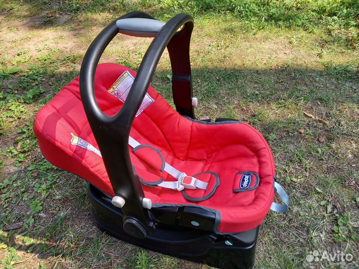 Детское автокресло Chicco Artsana universal 0+