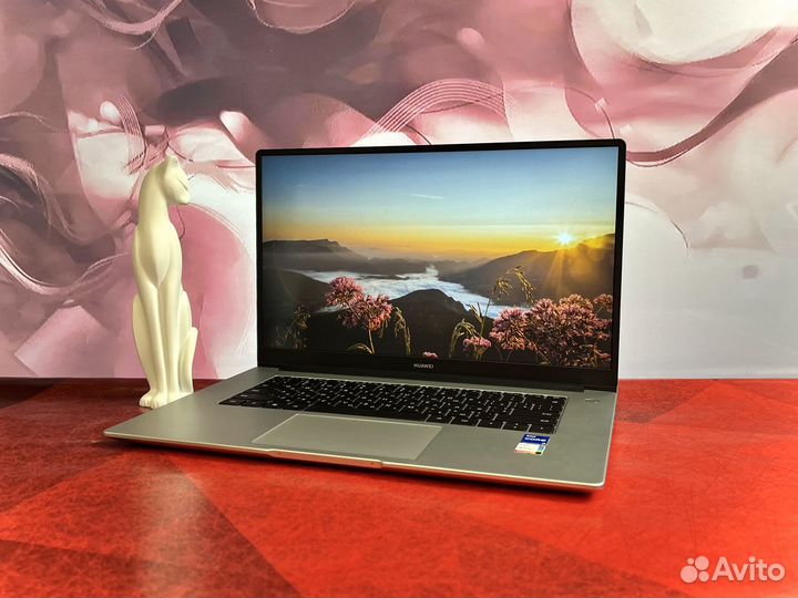 Стильный ультрабук Huawei / Intel