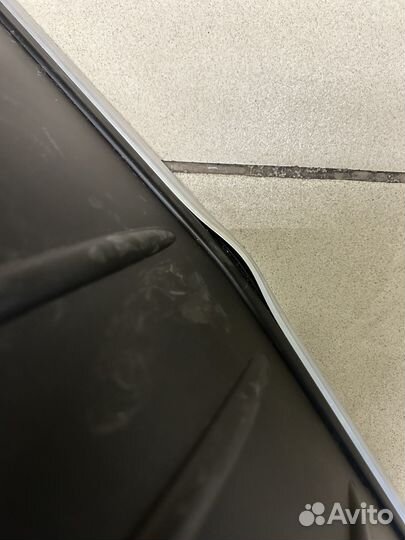 Ручной скрепер для уборки снега fiskars