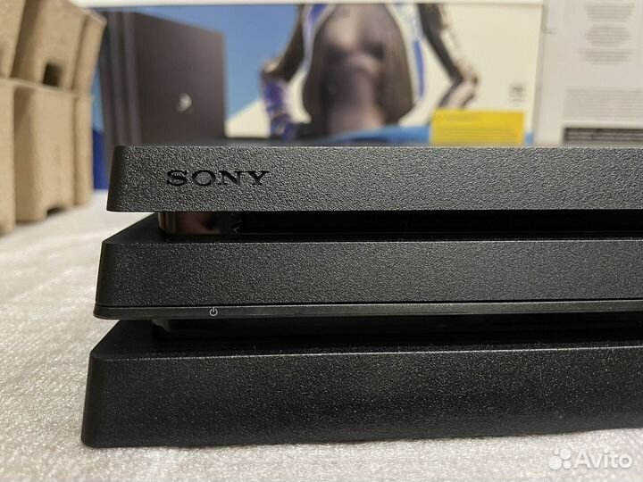 Sony Playstation 4 pro 1tb+2гем+300 игр топ