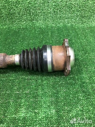 Привод правый АКПП Skoda Octavia Tour