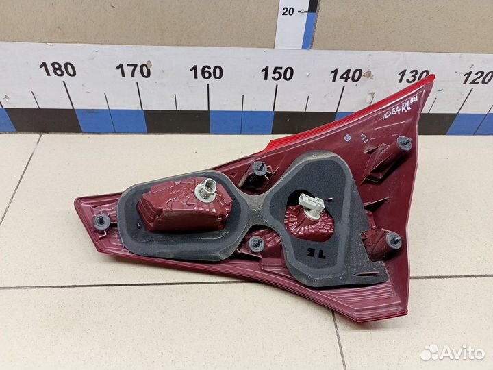 Фонарь задний внутренний левый RAV 4 2013