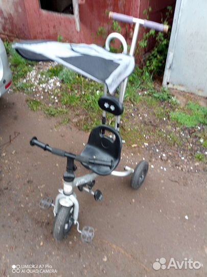Трехколесный детский велосипед с ручкой бу