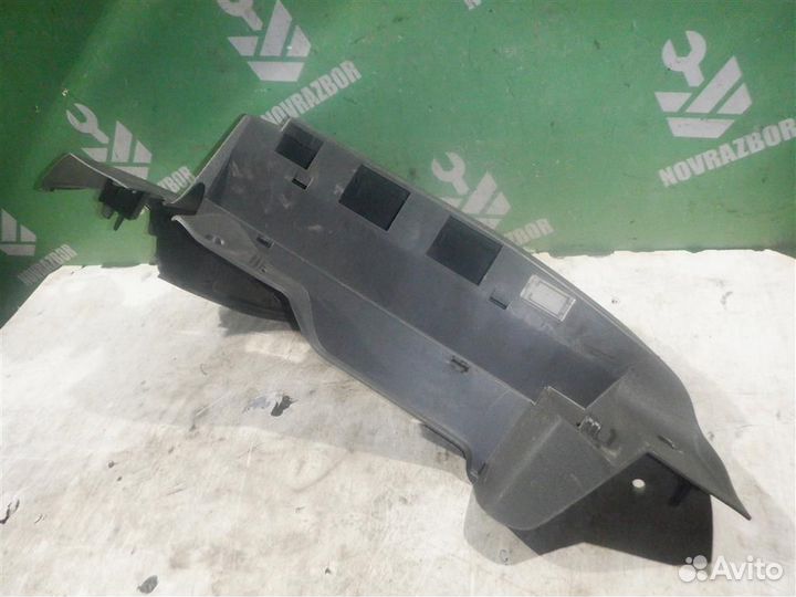 Направляющая (кузов наружные) Форд Фокус 2
