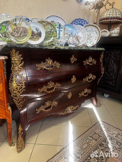 Антикварный комод