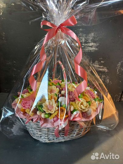 Вкусный подарок женщине девушке на юбилей день р