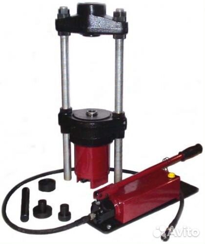 Выпрессовщик шкворней, шкворнедав