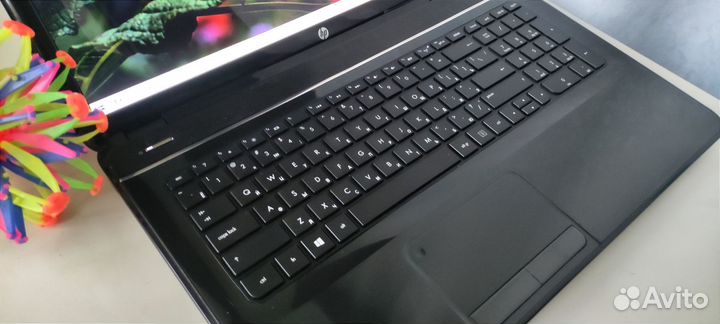 Ноутбук HP/4 ядра/большой дисплей
