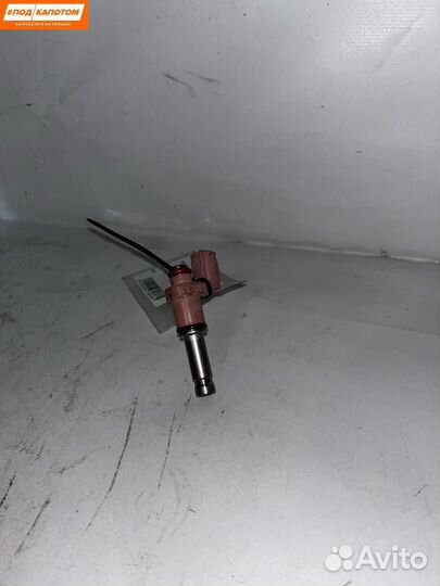 Форсунка топливная Toyota D2325031070