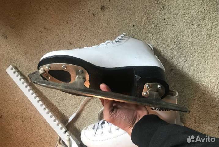 Коньки фигурные